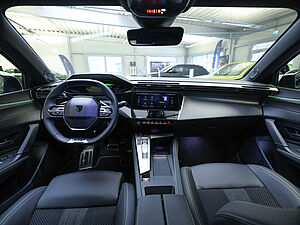 Peugeot 308 SW GT HYBRID 136 e-DSC6 6 navigation