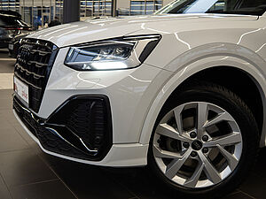 Audi Q2 35 TFSI S line 33 navigation