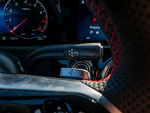Mercedes-Benz A 180 AMG Line 17 navigation