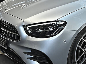 Mercedes-Benz E 200 Cabrio AMG Line 30 navigation