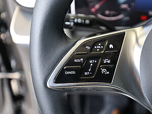 Mercedes-Benz GLC 300 e 4M Avantgarde Advanced Plus 22 navigation