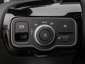 Mercedes-Benz CLA 35 AMG SB 4M 18 navigation