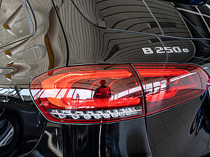Mercedes-Benz B 250 e AMG Sport 29 navigation