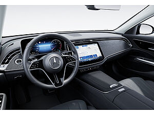 Mercedes-Benz E 200 T Avantgarde Advanced 2 navigation