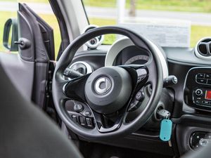 Smart fortwo coupe EQ BAD Klima Bluetooth Tempomat 12 navigation