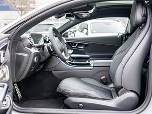 Mercedes-Benz CLE 220 d AMG Line Premium PANO LED SITZBEL. 21 navigation