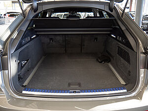 Audi A6 Avant S line 40 TDI S tronic 32 navigation