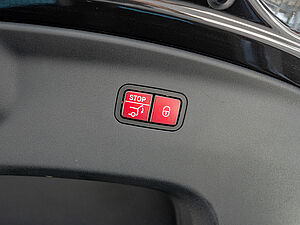 Mercedes-Benz AMG GT 43 4M+ 32 navigation