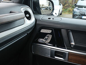 Mercedes-Benz G 400 d Night 17 navigation