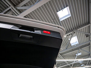 Mercedes-Benz E 300 de 4M T Exclusive 29 navigation