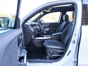 Mercedes-Benz GLB 200 AMG Line 9 navigation