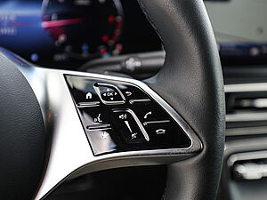 Mercedes-Benz V 300 d AVANTGARDE Lang 17 navigation