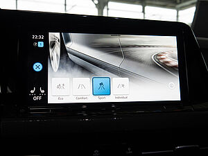 Volkswagen Golf VIII GTD 2.0 DSG 16 navigation