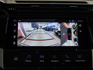 Peugeot 308 Allure BlueHDi 130 EAT8 13 navigation