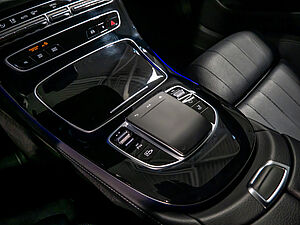 Mercedes-Benz E 300 de 4M T Exclusive 13 navigation