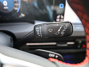 Volkswagen Golf VIII GTI DSG 29 navigation