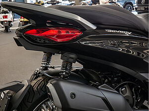 Piaggio Beverly 400 10 navigation