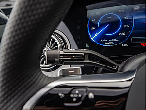 Mercedes-Benz EQE 500 4M AMG Sport Premium Hyper 18 navigation