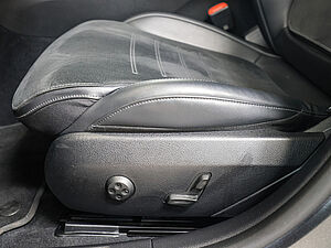 Mercedes-Benz C 220 d T AMG Sport 28 navigation