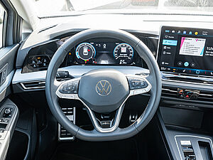 Volkswagen Golf VIII Variant GOAL 2,0 l TDI DSG 9 navigation