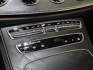 Mercedes-Benz E 450 4M Coupé AMG Line 13 navigation