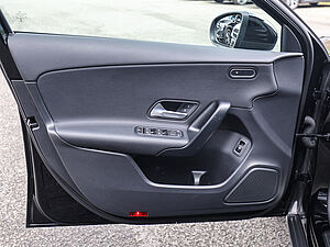 Mercedes-Benz A 250 e 31 navigation