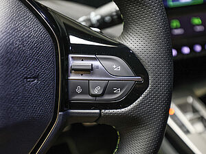 Peugeot 408 GT HYBRID 145 e-DSC6 54 navigation