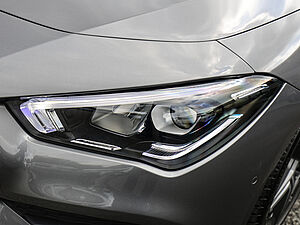 Mercedes-Benz CLA 200 SB AMG 32 navigation