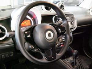 Smart fortwo coupe EQ DAB Klima Tempomat Bluetooth 21 navigation