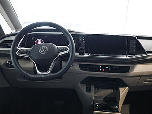 Volkswagen T7 California 2.0 TDI Beach Camper 11 navigation