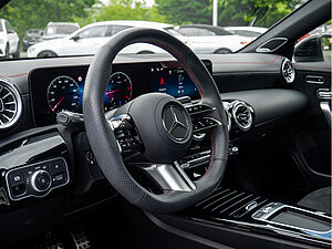 Mercedes-Benz CLA 220 d Coupé AMG Sport Advanced Plus 22 navigation