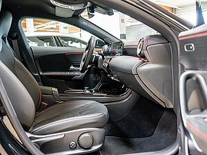Mercedes-Benz CLA 250 e Coupé AMG Sport Edition 2 navigation
