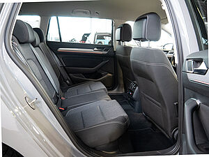 Volkswagen Passat Variant 1.5 TSI Business 4 navigation