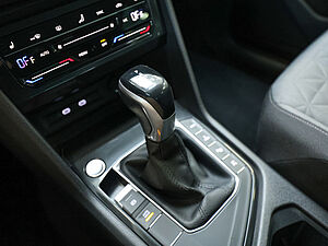 Volkswagen Tiguan Life 1,4 l eHybrid DSG 16 navigation