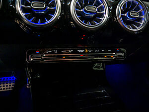 Mercedes-Benz CLA 35 AMG 4M Aero Performance 12 navigation