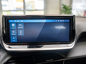 Peugeot 2008 Allure HYBRID 145 e-DSC6 10 navigation