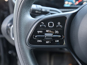 Mercedes-Benz A 250 e 22 navigation