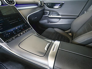 Mercedes-Benz C 200 T AMG Sport Advanced 19" 15 navigation