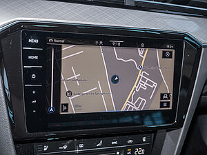 Volkswagen Passat Variant 2.0 TDI 4M DSG 11 navigation