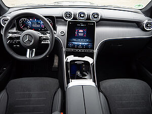 Mercedes-Benz GLC 200 4M AMG Line 8 navigation