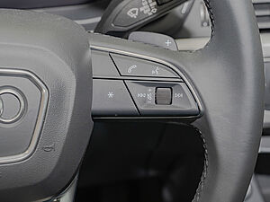 Audi A4 Avant S line 35 TFSI S tronic 15 navigation