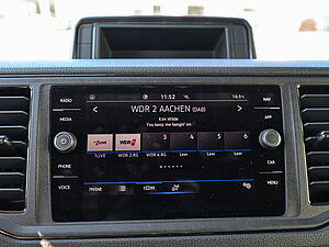 Volkswagen Crafter 50 Kasten HD 2.0l TDI AT 9 navigation