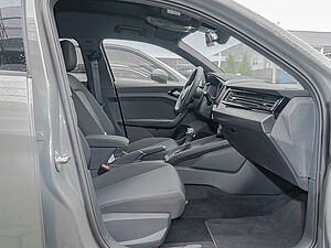 Audi A1 Sportback S line 30 TFSI S tronic 10 navigation