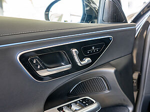 Mercedes-Benz E 200 T AMG Sport Advanced Plus 27 navigation