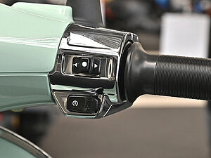 Vespa Primavera 50 E5 8 navigation