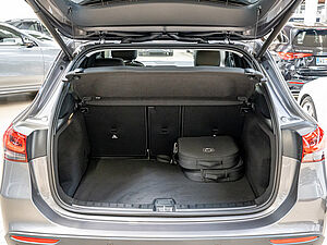 Mercedes-Benz GLA 250 e Style 28 navigation