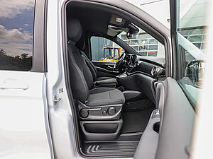Mercedes-Benz V 220 d EDITION Lang 2 navigation