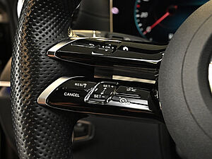 Mercedes-Benz E 300 d 4M T AMG Line 17 navigation