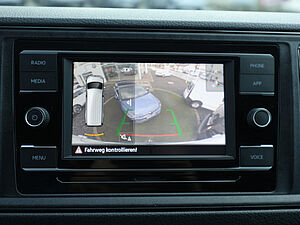 Volkswagen Crafter KA 35 mittellang Hochdach FWD 12 navigation