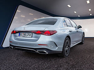 Mercedes-Benz E 300 e AMG Line 3 navigation